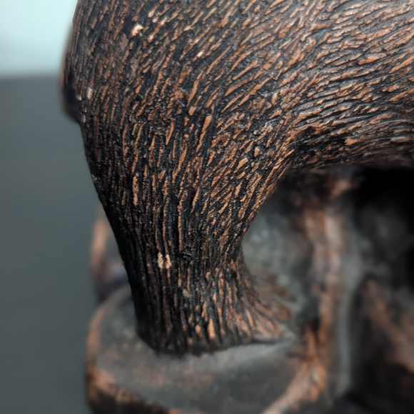 Hand Crafted Bear Family Sculpture - Picture 8 of 15